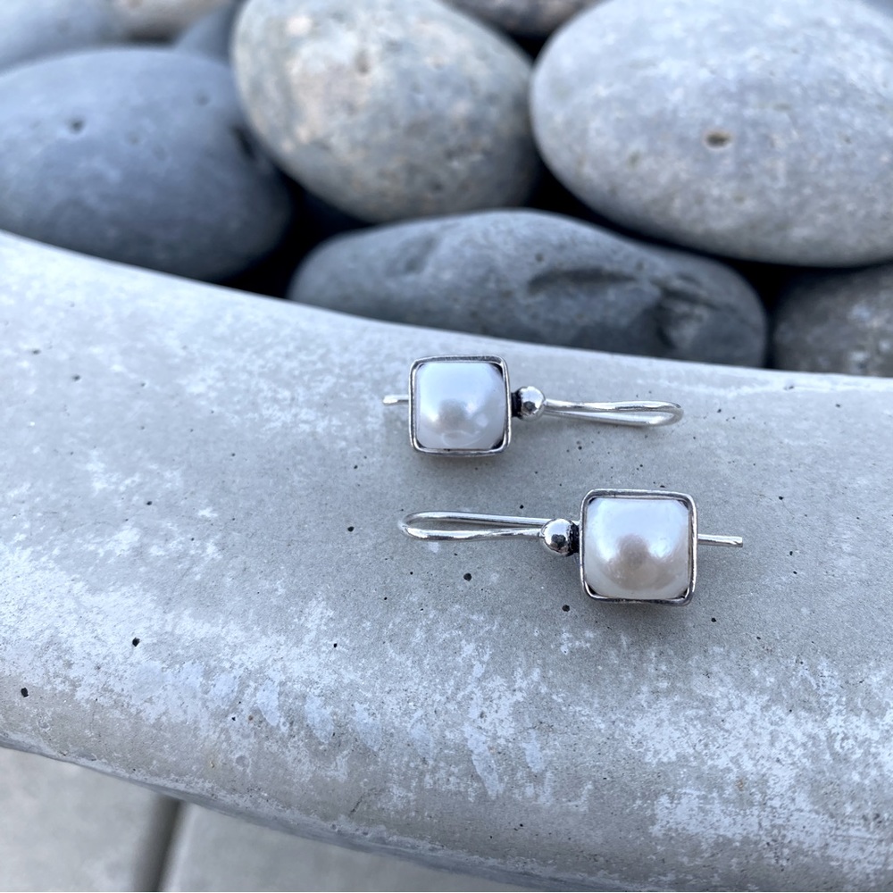 Sundance Pearl EARRINGS sterling Silver freshwater birthstone gemstone gift gem - Picture 2 of 7